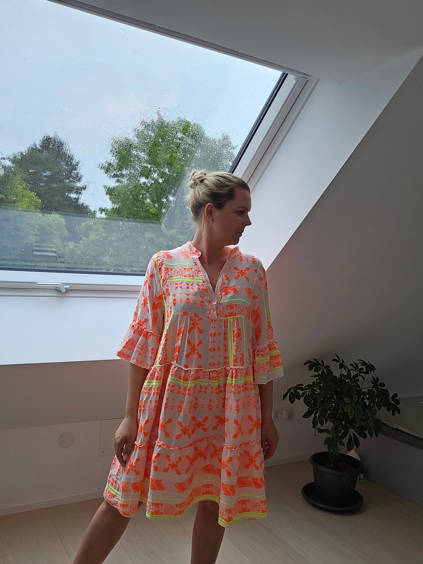Sommerkleid  / neonfarbe